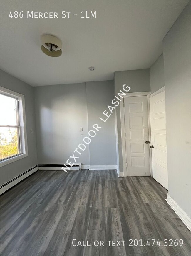 486 Mercer St in Jersey City, NJ - Building Photo - Building Photo