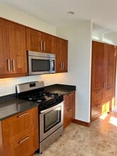 200 Larch Rd, Unit 1 in Cambridge, MA - Building Photo - Building Photo