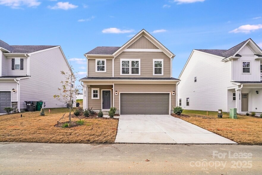 2019 Sadler Wds Ln in Charlotte, NC - Building Photo