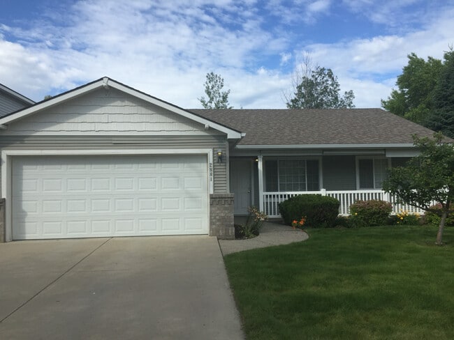 property at 2881 W Versailles Dr