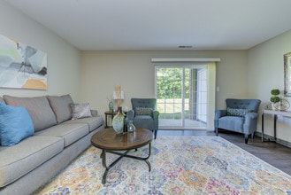 Hilltop Ridge in Peru, IN - Foto de edificio - Building Photo