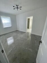 2459 Dewey St in Hollywood, FL - Building Photo - Building Photo
