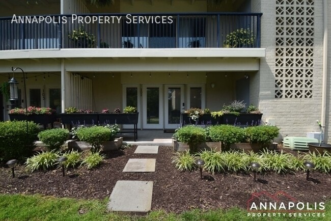 property at 1004 Primrose Rd