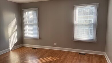 2541 Prairieview Ln S in Aurora, IL - Building Photo - Building Photo