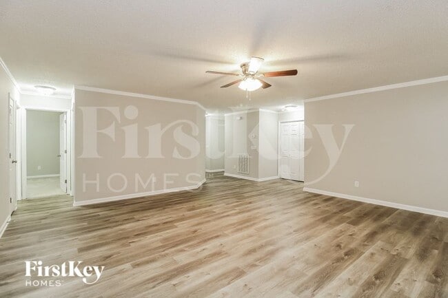 5200 Orchard Ridge Ln in Greensboro, NC - Foto de edificio - Building Photo