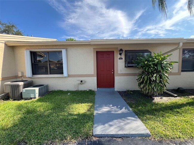 3370 Beau Rivage Dr in Pompano Beach, FL - Building Photo - Building Photo