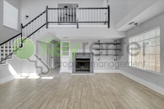 1320 Hidalgo Cir in Roseville, CA - Building Photo - Building Photo