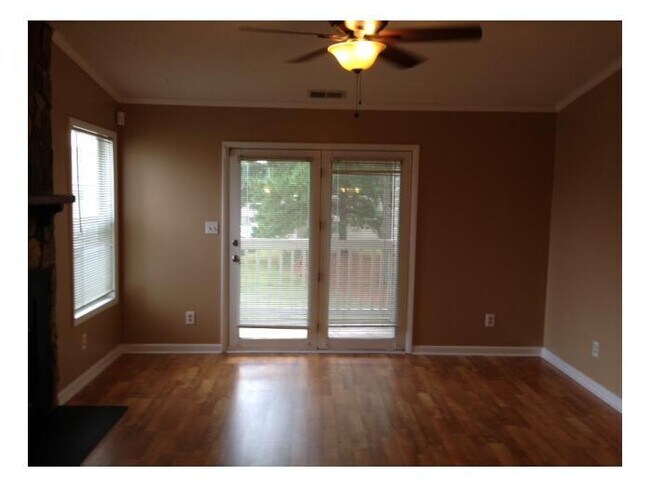 676 Bartons Landing Pl in Fayetteville, NC - Building Photo - Building Photo