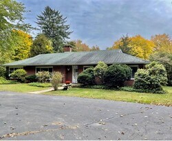 66 Haywardville Rd in East Haddam, CT - Building Photo