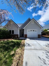 15 Caton Pl in Black Mountain, NC - Building Photo - Building Photo