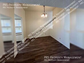 7701 S Heather Dr in Tempe, AZ - Building Photo - Building Photo