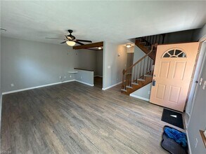 109 N Budding Ave in Virginia Beach, VA - Building Photo - Building Photo