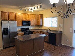 3248 N Rambling Creek Pl in Tucson, AZ - Building Photo - Building Photo