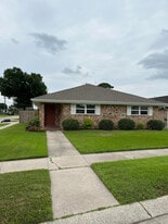 1217 Richland Ave in Metairie, LA - Building Photo
