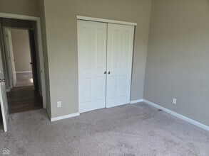 6011 Aspen Meadow Dr in Indianapolis, IN - Building Photo - Building Photo