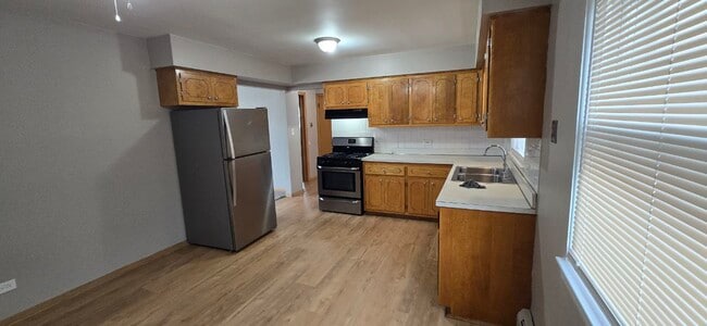 9713 S Pulaski Rd in Evergreen Park, IL - Foto de edificio - Building Photo