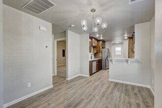 5813 Goldfinger Rd in Oklahoma City, OK - Building Photo - Building Photo