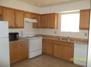 465 W Ivyglen St in Mesa, AZ - Building Photo - Building Photo