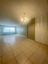 1480 E Sample Rd in Pompano Beach, FL - Building Photo - Building Photo