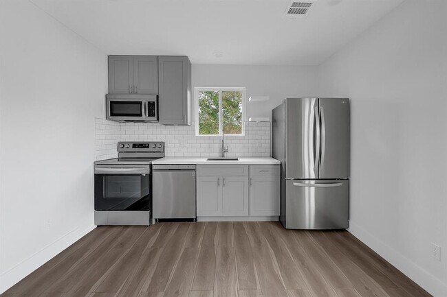 property at 5621 Eskridge St
