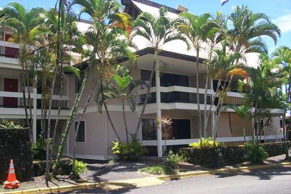 Hilo Village Apartments in Hilo, HI - Foto de edificio