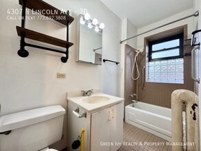 4307 N Lincoln Ave in Chicago, IL - Building Photo - Building Photo