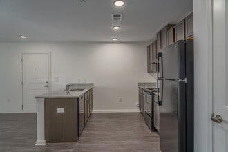 Stateside Landing in Roanoke Rapids, NC - Building Photo - Interior Photo