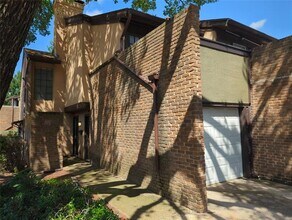 6019 Ridgecrest Rd in Dallas, TX - Building Photo - Building Photo