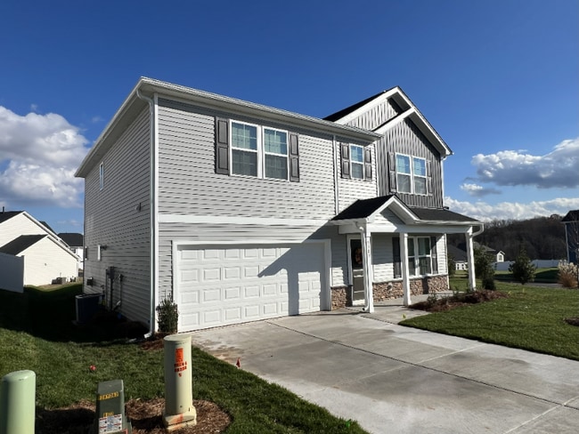 5303 Spicewood Lk Dr in Winston-Salem, NC - Building Photo - Building Photo