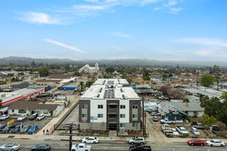 The Cove Apartments in Covina, CA - Building Photo - Building Photo