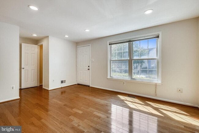 property at 3032 Braxton Wood Ct