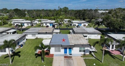 9 Hamlin Ct in Lehigh Acres, FL - Building Photo - Building Photo