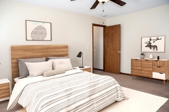 Bass Lake Crossing in New Hope, MN - Foto de edificio - Interior Photo