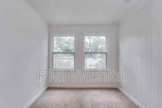 4311 E Lincoln St in Wichita, KS - Building Photo - Building Photo