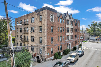 4 Page Ave in Yonkers, NY - Building Photo - Building Photo