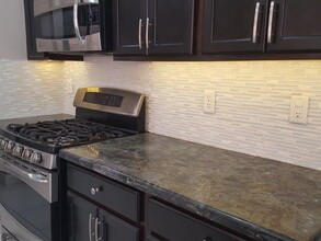 1502 Patrick Way in Greenacres, FL - Building Photo - Building Photo