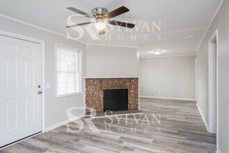 103 Cedarlane Pkwy in West Columbia, SC - Building Photo - Building Photo