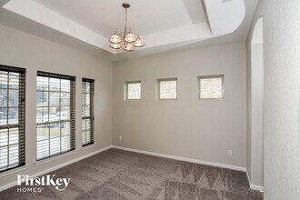 10523 Branch Post in San Antonio, TX - Foto de edificio - Building Photo