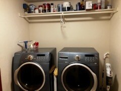 4555 Sentinel Rock Terrace in Larkspur, CO - Building Photo - Building Photo