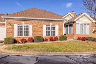 8189 Windsor Ridge Dr in Charlotte, NC - Building Photo - Building Photo