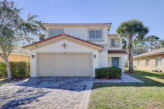 1956 SW Jamesport Dr in Port St. Lucie, FL - Building Photo - Building Photo