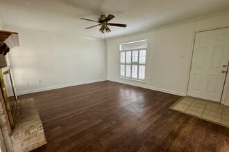 305 Halcott Dr in Lafayette, LA - Building Photo - Building Photo