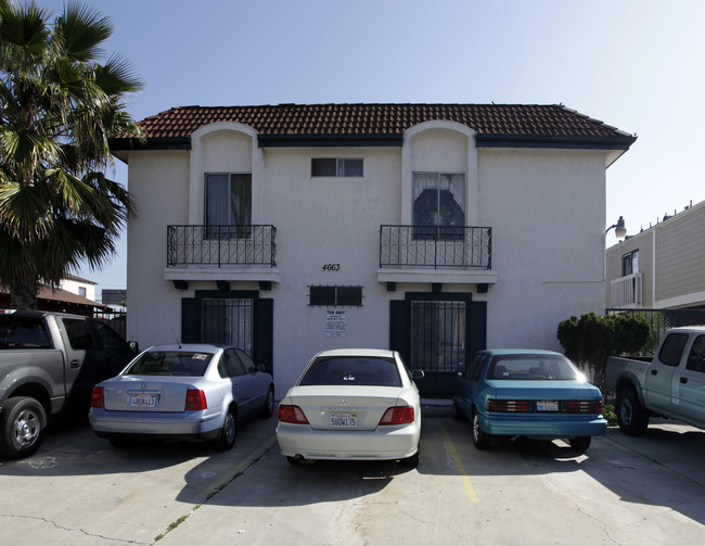 RE 33rd Street in San Diego, CA - Building Photo - Building Photo