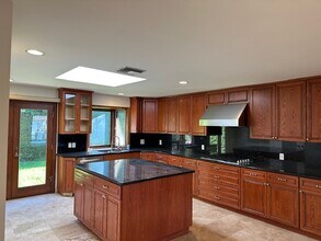 3530 S Bentley Ave in Los Angeles, CA - Foto de edificio - Building Photo