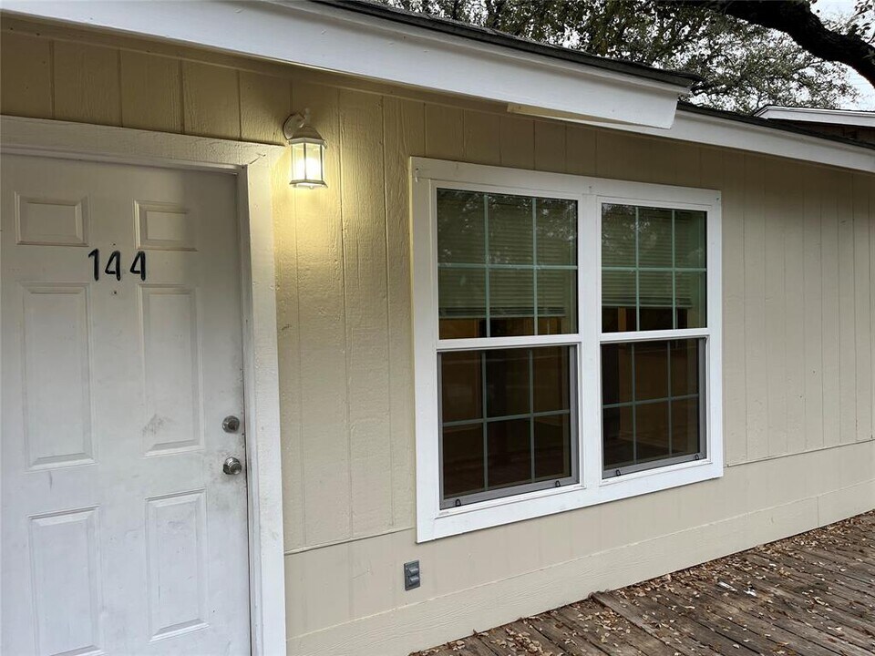 23393 Nameless Rd in Leander, TX - Building Photo