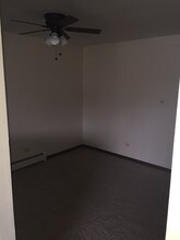 7017 99th St-Unit -2W in Chicago Ridge, IL - Building Photo - Building Photo