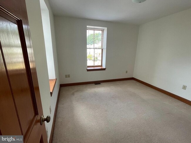 218 S Main St in North Wales, PA - Building Photo - Building Photo