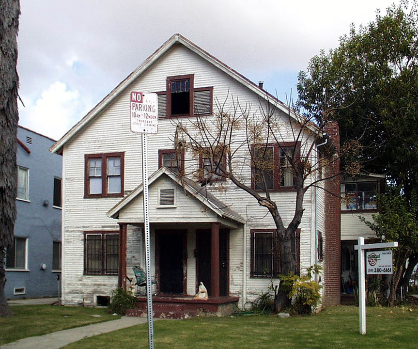 4001 W 21st St in Los Angeles, CA - Building Photo