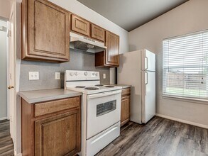 2712 NW 187th Terrace in Edmond, OK - Building Photo - Building Photo