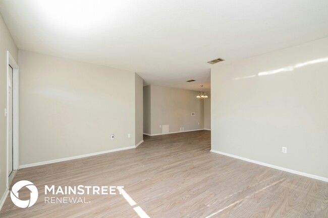 6625 Electra Ave in North Port, FL - Building Photo - Building Photo